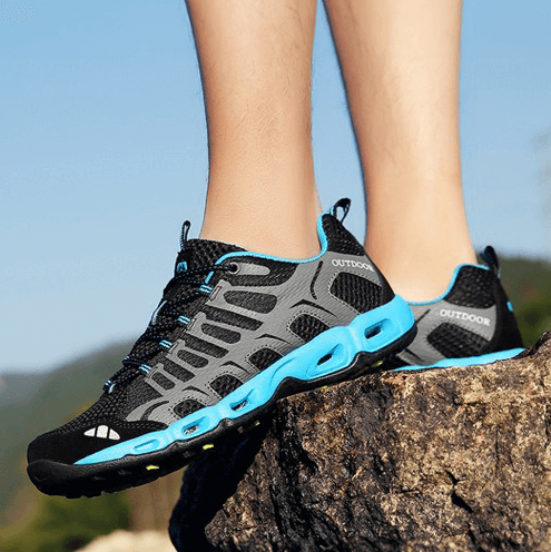 Waterbestendige Finn orthopedische wandelschoenen, bieden comfort en ondersteuning tijdens elke wandeling.