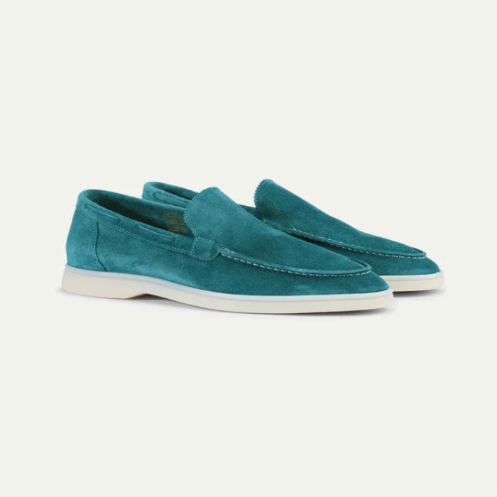 Bruine heren instaploafers, comfortabele handgemaakte luxe schoenen met een elegant design.