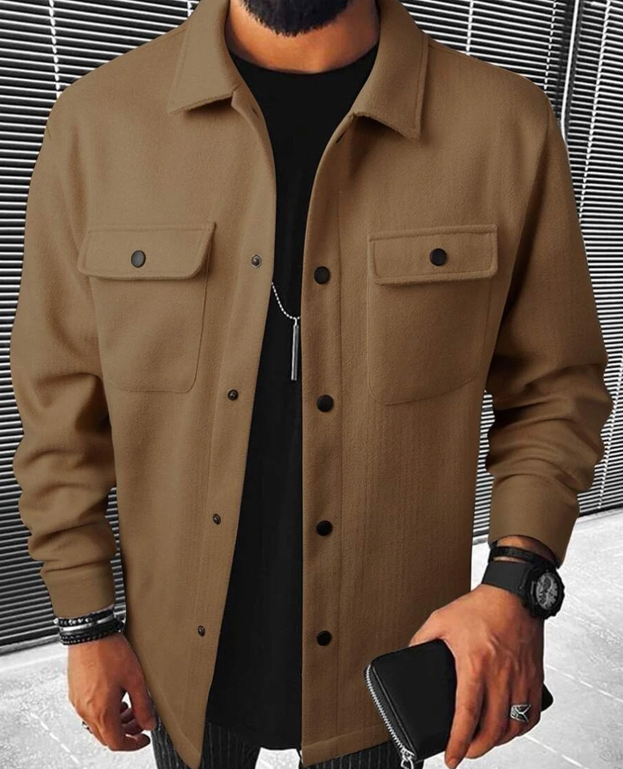 Stijlvol, comfortabel heren overshirt met lange mouwen, perfect voor casual herfst/winter mode.