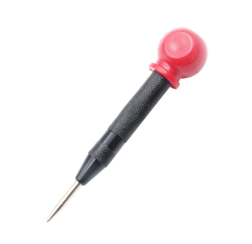 Automatische centerpons, handgereedschap voor nauwkeurig markeren en voorbereiden op boren.