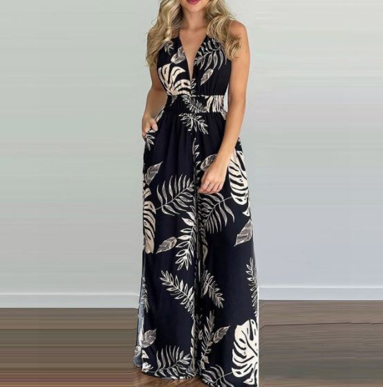 Veelzijdige halternek jurk voor dames, geschikt als casual of elegante zomerjurk.