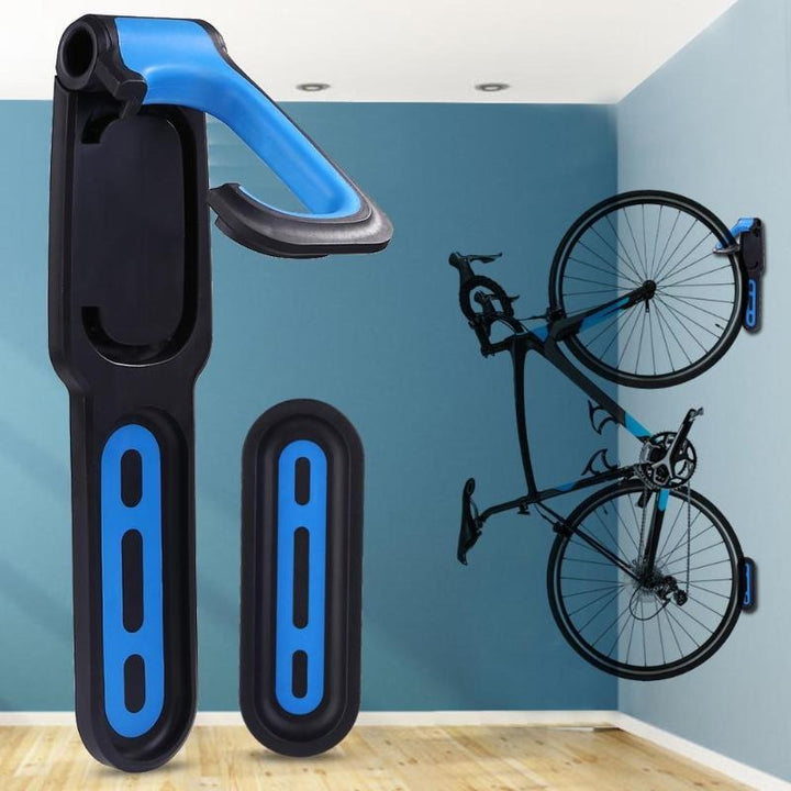 Duurzame fietsopberghaken voor garage of appartement; verticale wandmontage voor optimale ruimtebesparing.