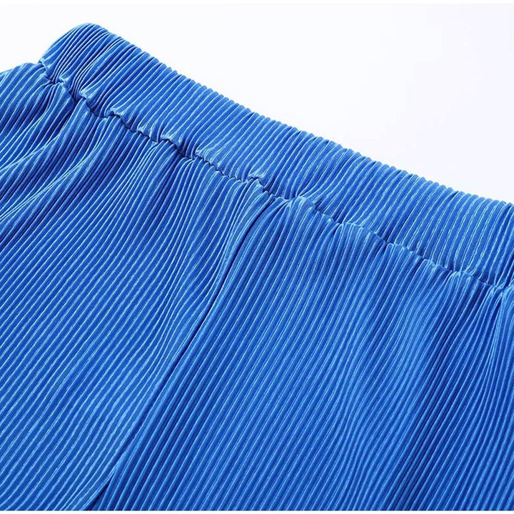 Chic en casual: dames loungeset in donkerblauwe tint. Perfect voor een avondje uit.