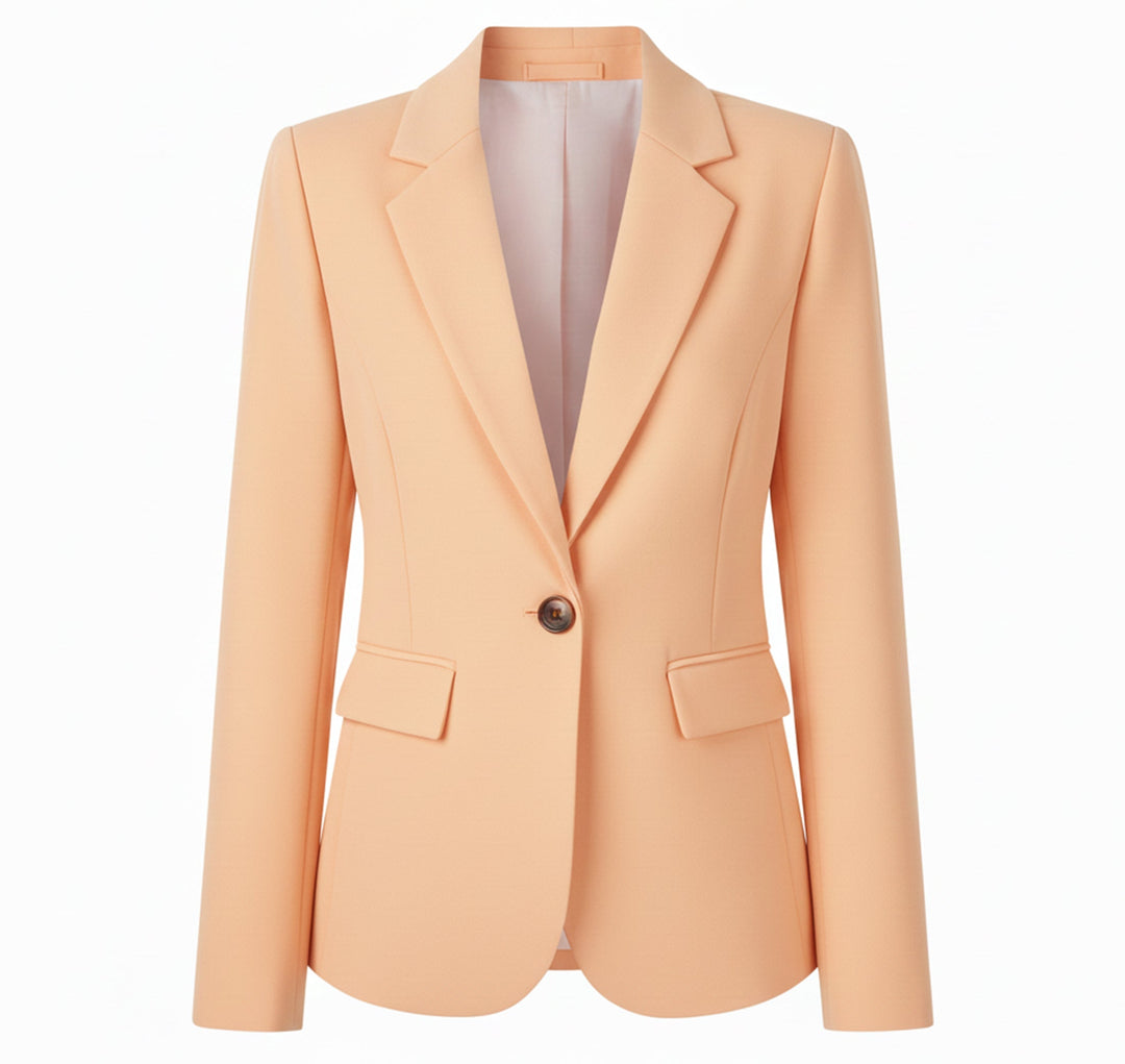 Close-up van de hoogwaardige stof van de comfortabele damesblazer. Zacht en duurzaam materiaal, ideaal voor herfstmode.