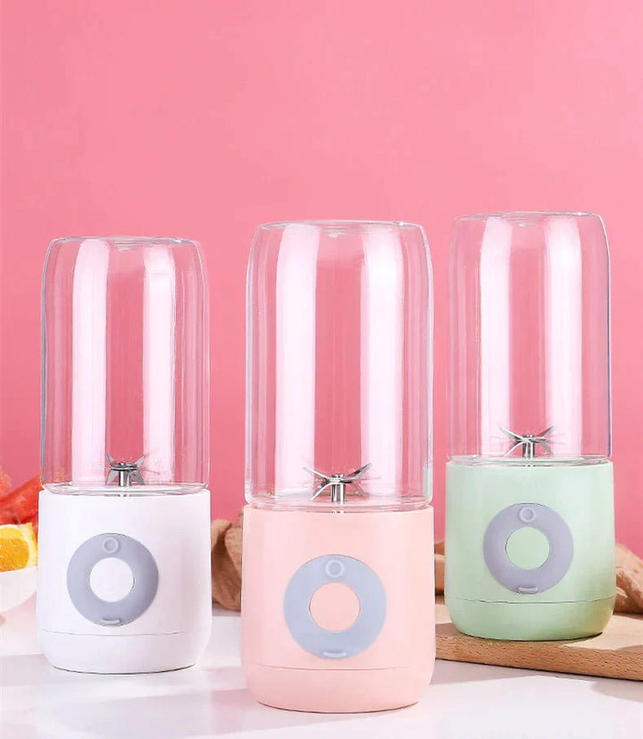 Draagbare smoothie blender. Geniet van gezonde fruitshakes en milkshakes onderweg, perfect voor sport en reizen.