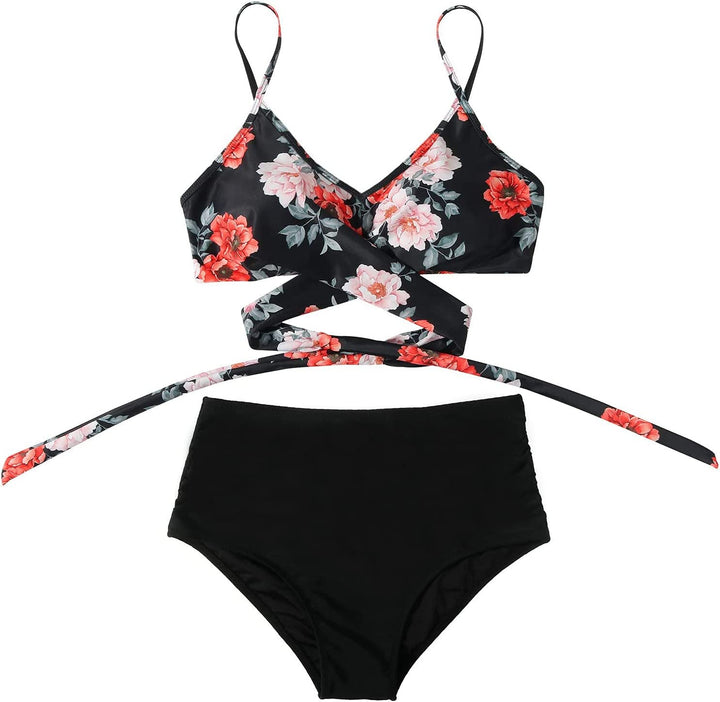 Kleurrijke high-waisted damesbikini, perfect voor zwemplezier op het strand. Comfortabele zwemkleding.