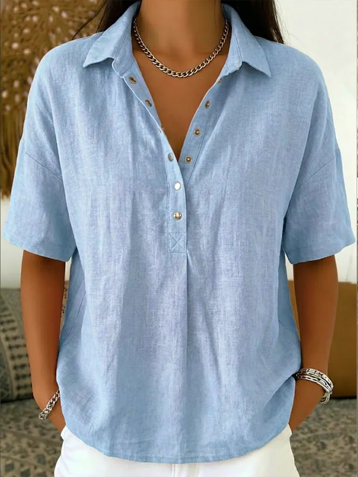 Comfortabele effen dames blouse met kraag, korte mouwen en V-hals, een tijdloze aanvulling op je garderobe.