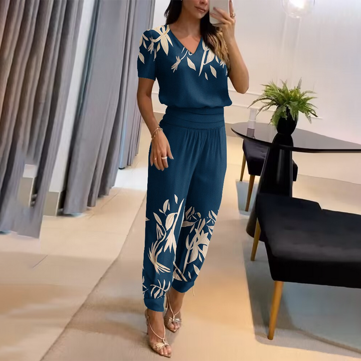 Comfortabele dames tweedelige set met unieke print. Modieuze casual kleding, ideaal voor zomerse dagen.