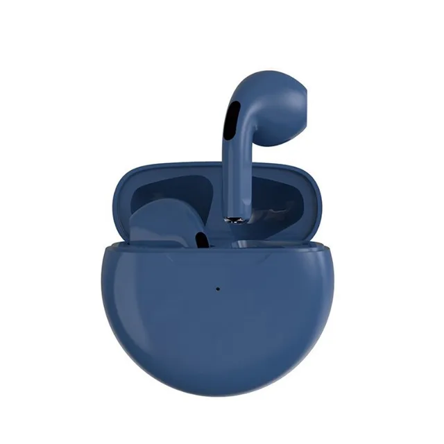 Close-up van een draadloze in-ear, toont elegant design en compacte technologie voor helder geluid.