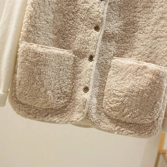 Modieuze dames bodywarmer met praktische knoopsluiting, een warm en veelzijdig vest voor uw bovenkleding.