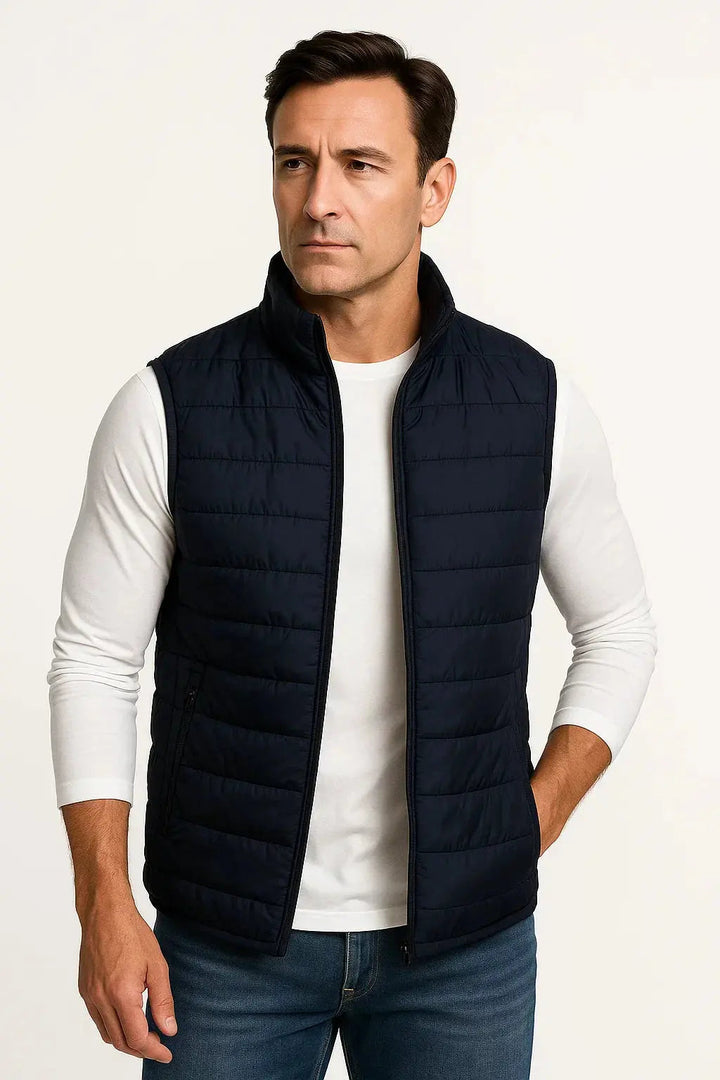 Donkerblauwe heren bodywarmer, lichtgewicht en warm, perfect voor casual gelaagde kleding.