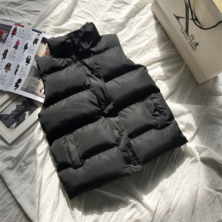 Praktische dames bodywarmer in regular fit, warm vest voor vrouwen, perfect voor outdoor en lente kleding.