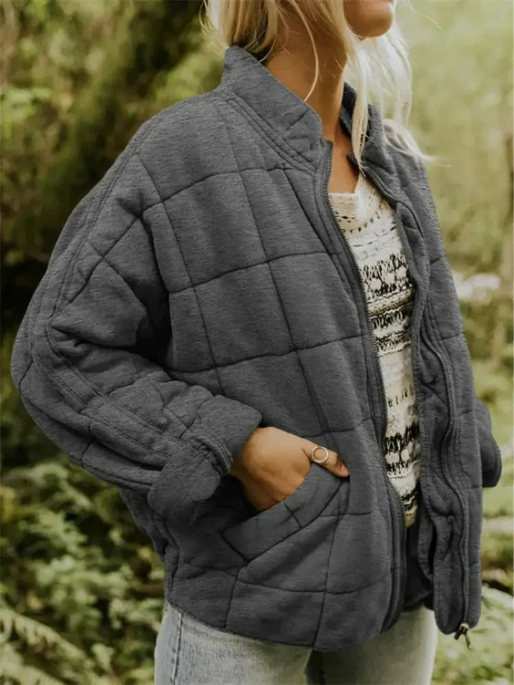 Dames oversized bomberjack, comfortabel en modieus, perfect voor lente en herfst.