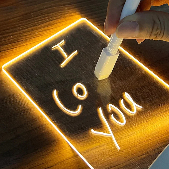 Uniek persoonlijk cadeau: LED nachtlamp met eigen boodschap, een creatieve sfeerlamp.
