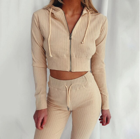 Dames joggingpak Eva top met capuchon en broek met elastische tailleband, perfecte vrijetijdskleding.