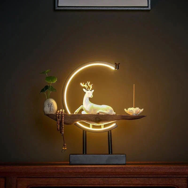 Witte hert wierookbrander lamp van keramiek, creëert rustgevende sfeer en interieur decoratie.