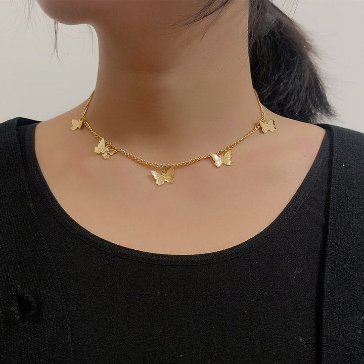 Gedetailleerde gouden vlinder hanger ketting, perfect dames cadeau.
