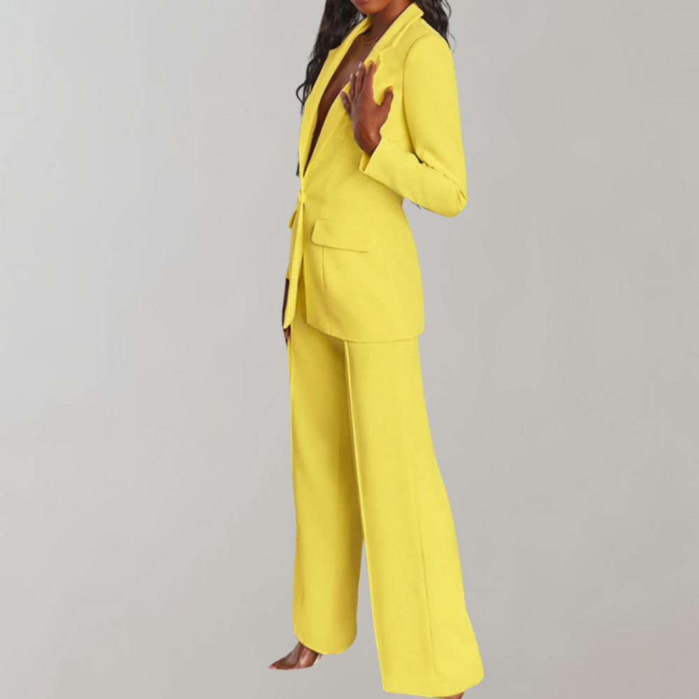 Chique dames blazer & broek set. Ideaal voor zowel zakelijke als casual mode outfits.