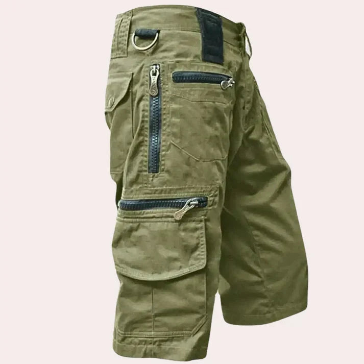 Robuuste Luca heren cargoshorts voor de zomer; comfortabel en veelzijdig voor outdoor en vrije tijd. Herenmode.