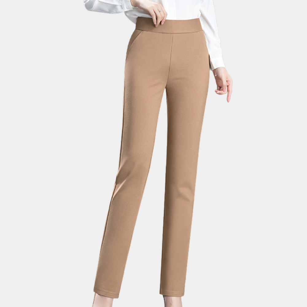 Zakelijke rechte damesbroek Celeste met comfortabele pasvorm, perfect voor kantoor en daarbuiten.