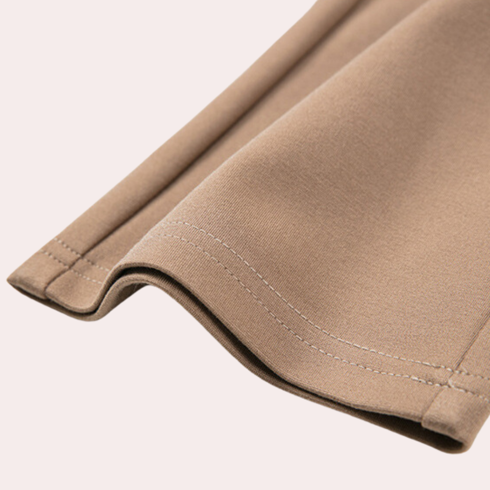 Veelzijdige en elegante rechte damesbroek Celeste, een stretchbroek perfect voor elke garderobe.