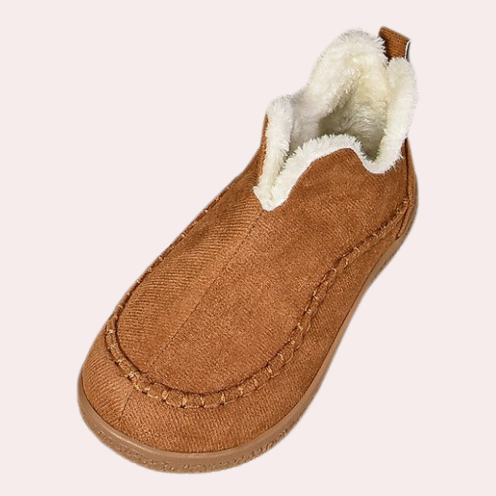 Zachte en warme damespantoffels Selene voor thuis; bieden comfort en houden voeten cosy op koude dagen.