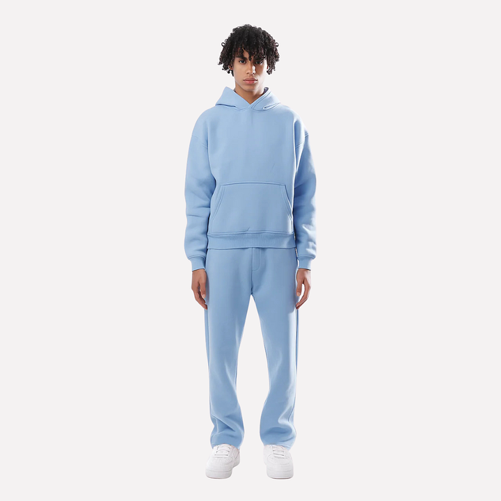 Stijlvol en actief: Nieuw unisex trainingspak in modern design voor al je casual en sportieve momenten.