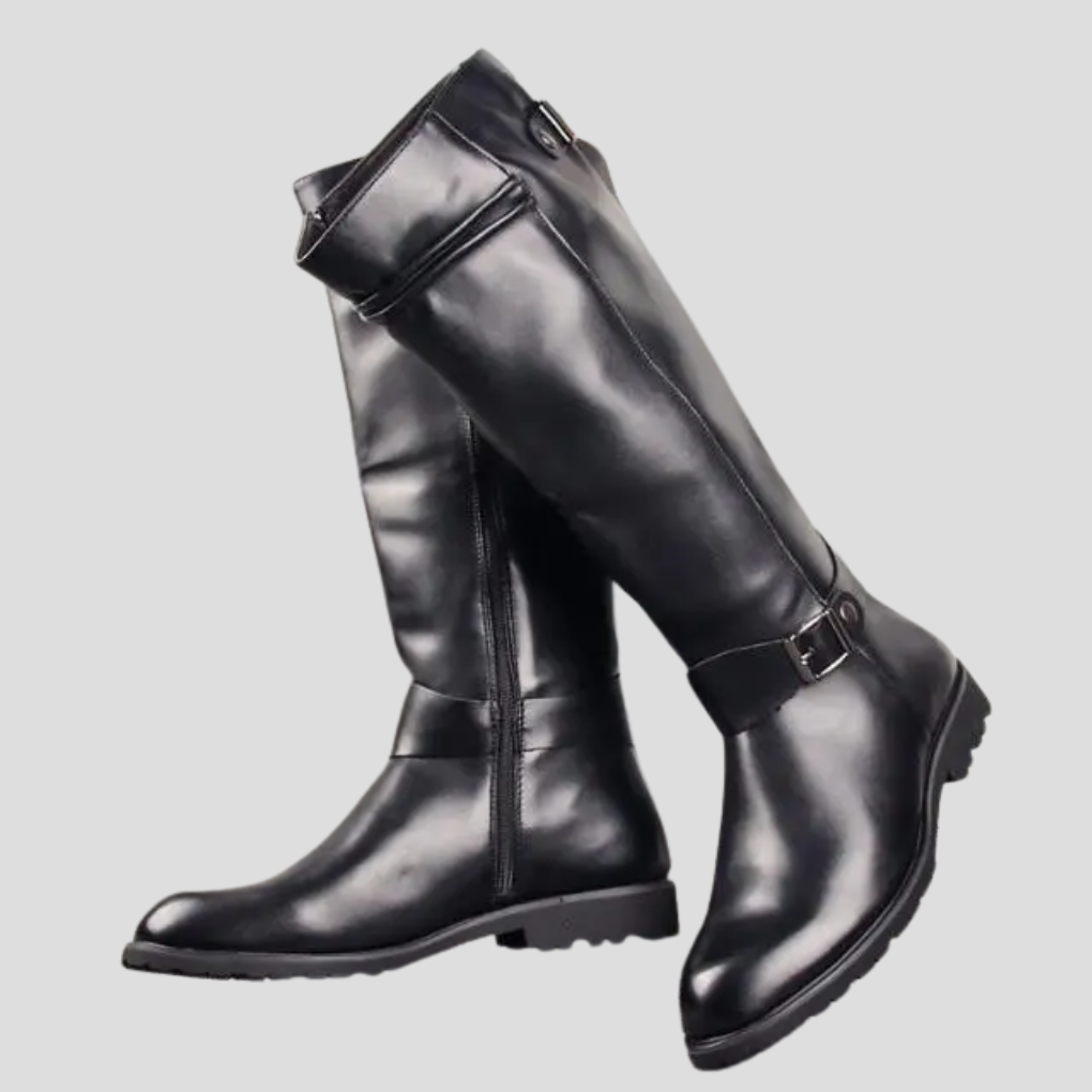 Zwarte stevige heren cowboylaarzen met slip-on design, perfect als werklaarzen of casual schoen.