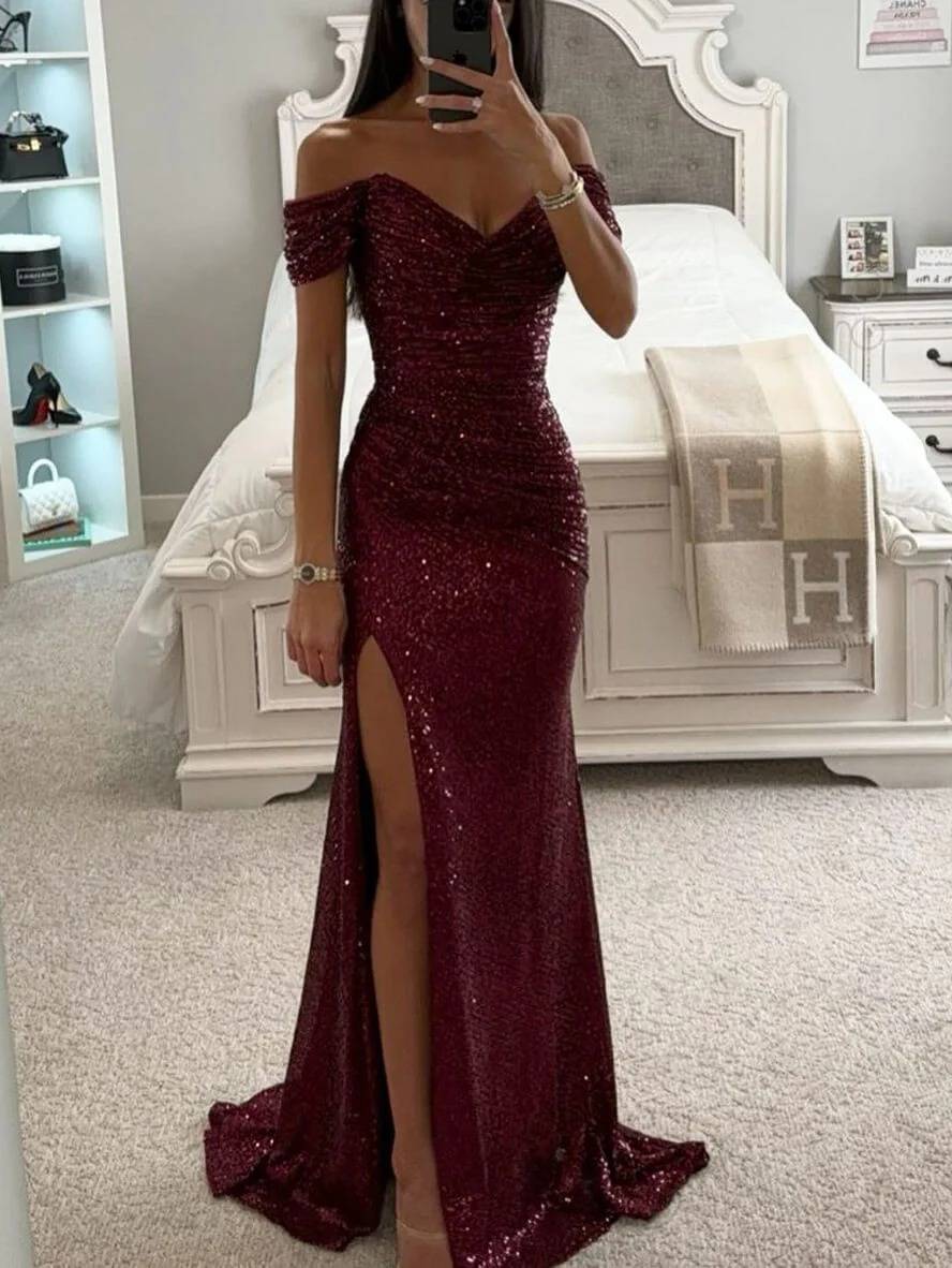 Tijdloze glamour: een schitterende strapless avondjurk met pailletten, een must-have voor elke feestelijke gelegenheid.