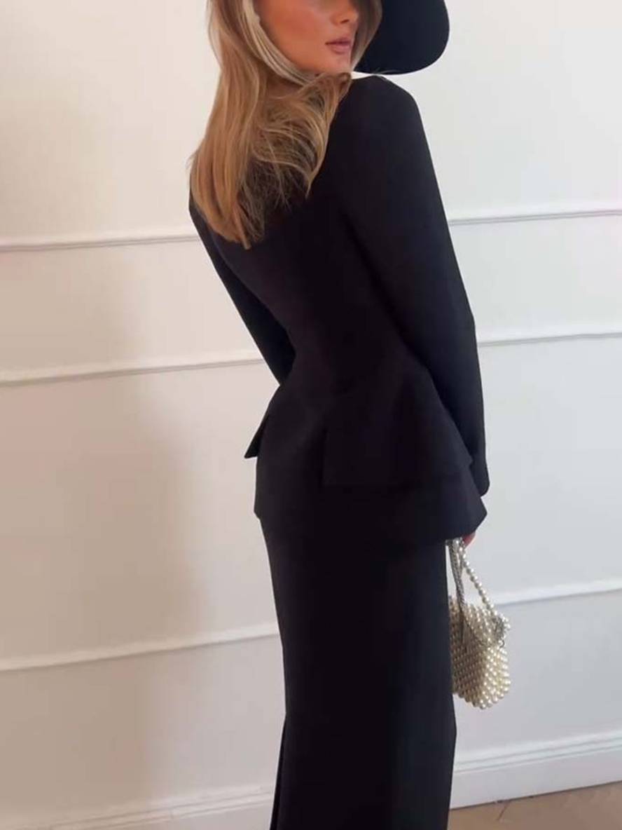 Veelzijdige zakelijke set: elegante zwarte blazer en bijpassende lange rok. Comfortabel & chic.