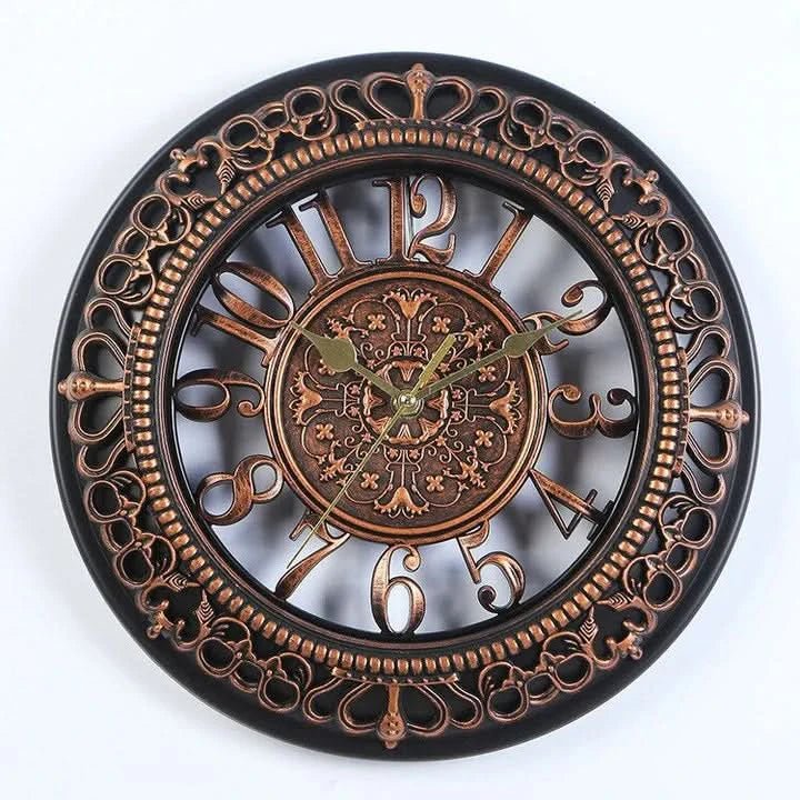 Decoratieve Elsa wandklok, klassiek vintage design dat functionele tijdsaanduiding en stijl combineert.