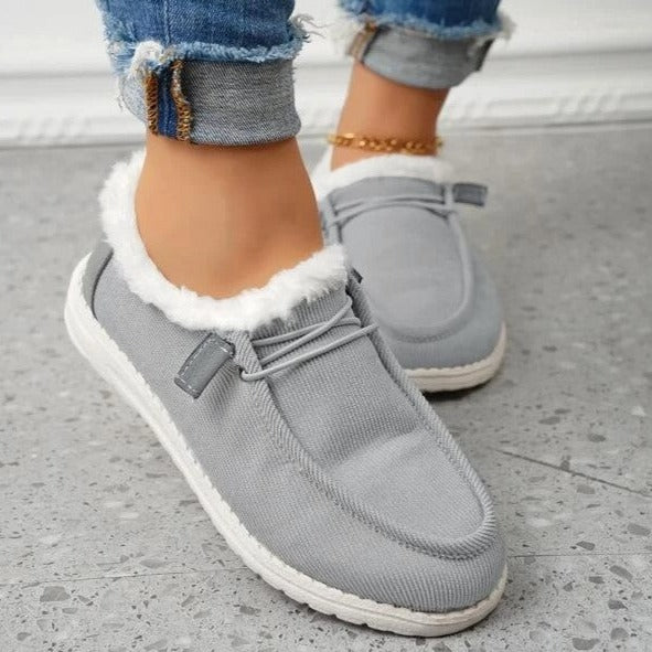 Stijlvolle dames instaplaarzen; warme slip-on winterlaarzen met goede grip voor alle winterse avonturen.
