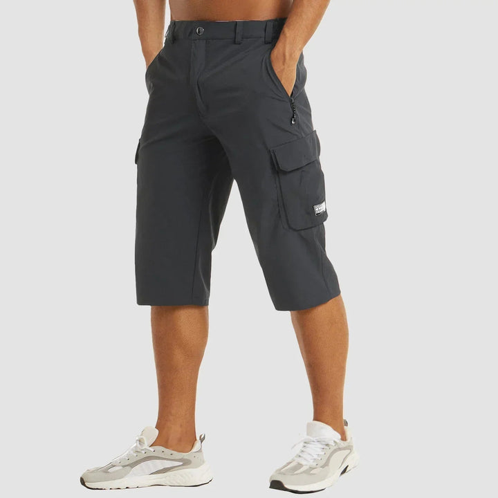 Lichtgewicht en ademende heren korte broek, perfect als sneldrogende cargo short voor reizen en outdoor.