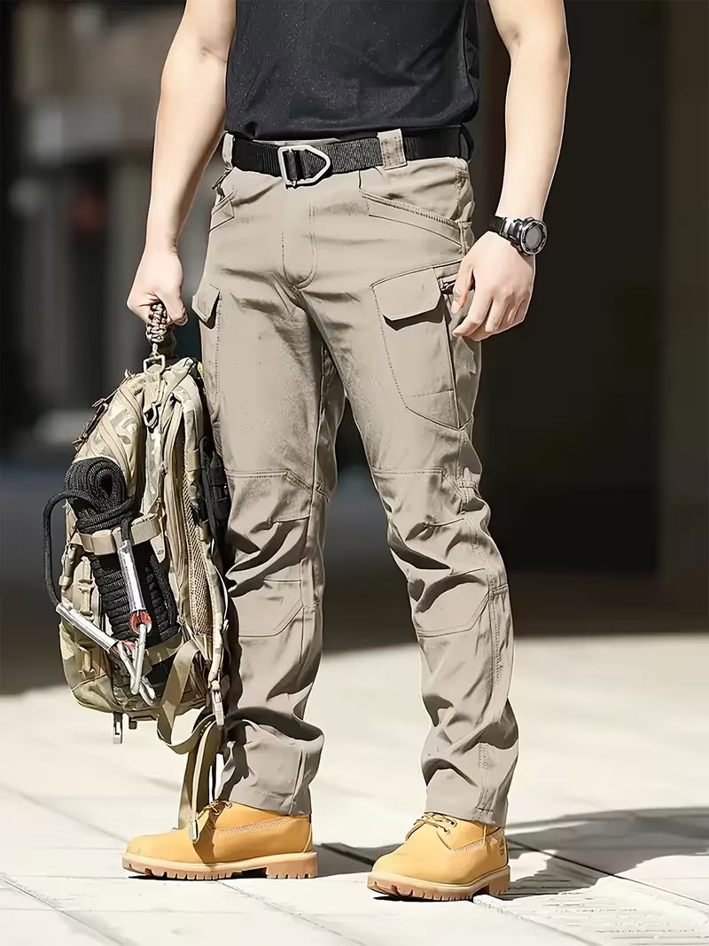 Comfortabele herenbroek met meerdere zakken, casual cargo stijl, ideaal voor dagelijks woon-werkverkeer.