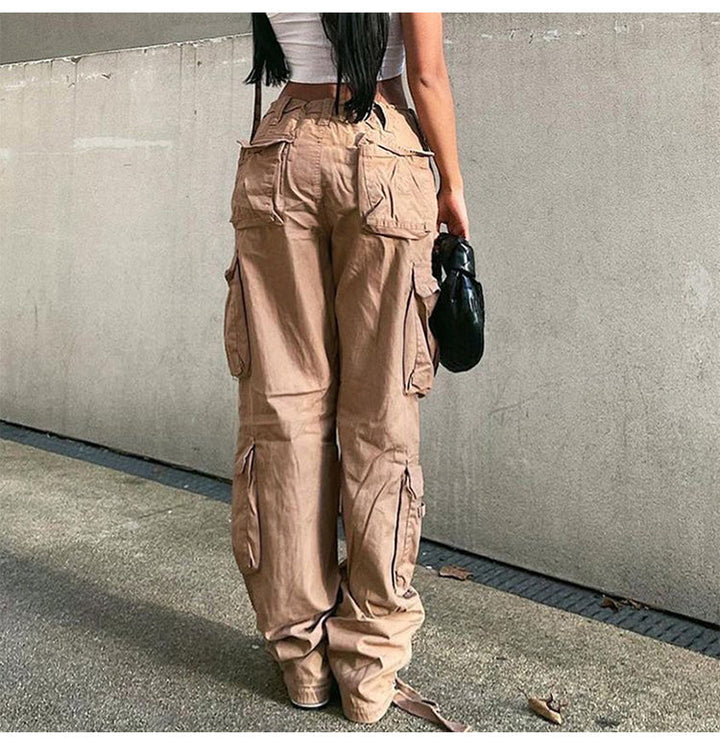 Beige Mila cargobroek voor dames, comfortabel, trendy en met een casual loose fit.