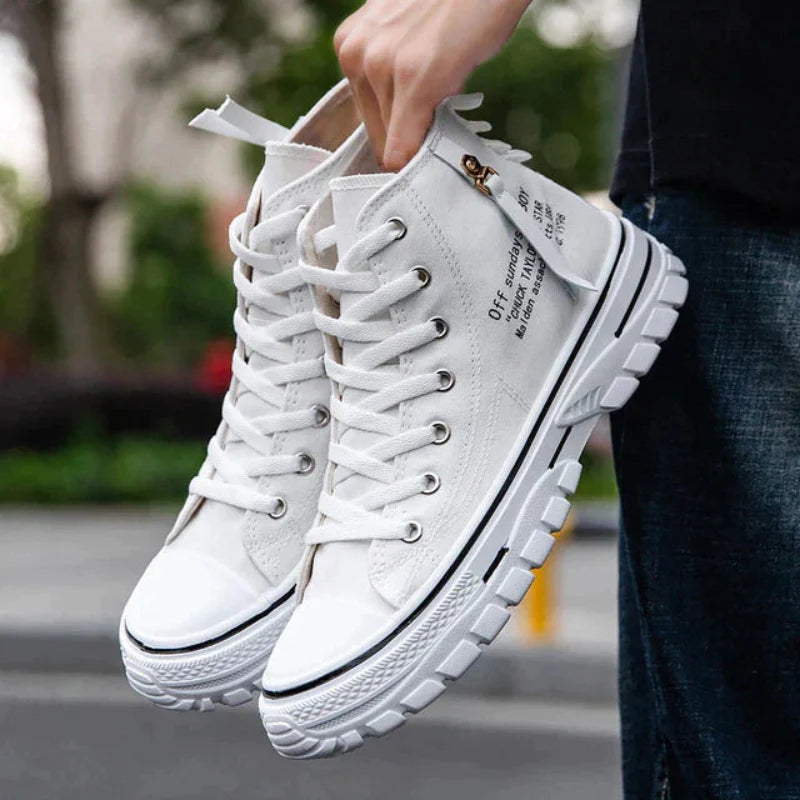 Stijlvolle hoge sneakers voor heren, een trendy keuze voor elke dag, casual en comfortabel.
