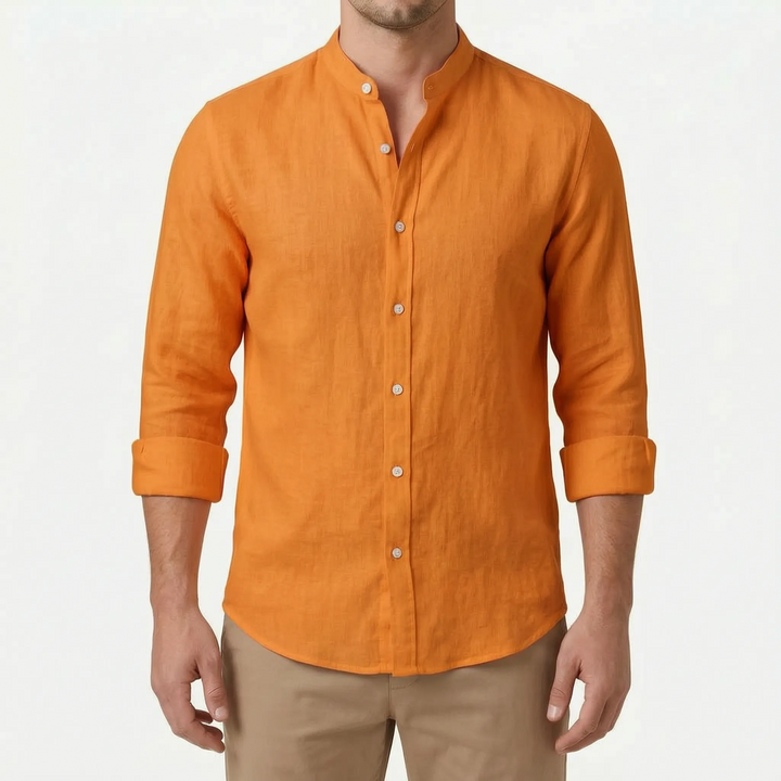Effen heren casual overhemd met knopen. Comfortabel, veelzijdig en losvallend voor moderne herenmode.