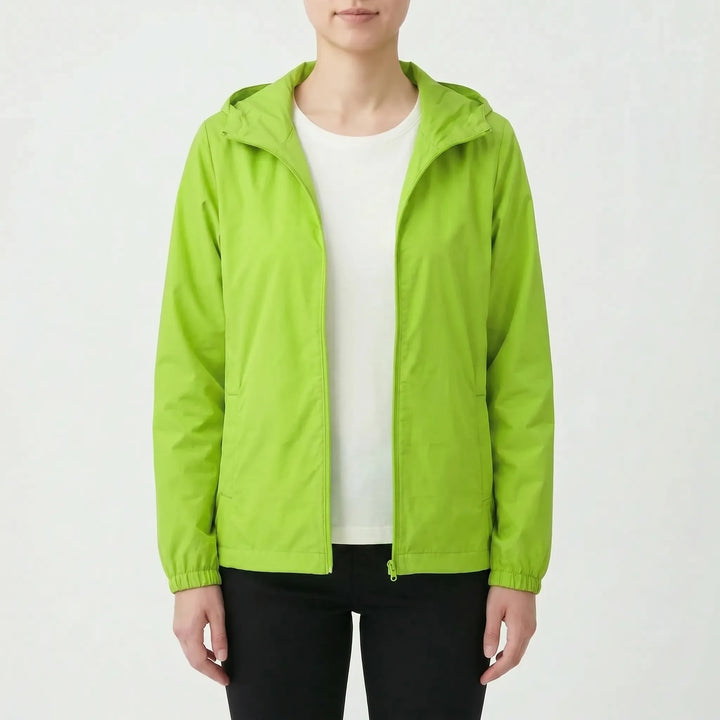 Dames windjack met capuchon, een windbreker die beschermt tegen wind. Veelzijdig en trendy.
