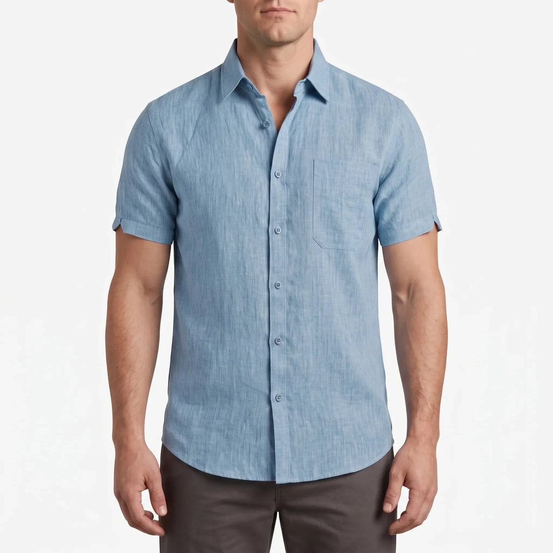 Veelzijdig herenoverhemd met korte mouwen; casual, comfortabel en perfect voor de zomer. Essentiële herenmode.