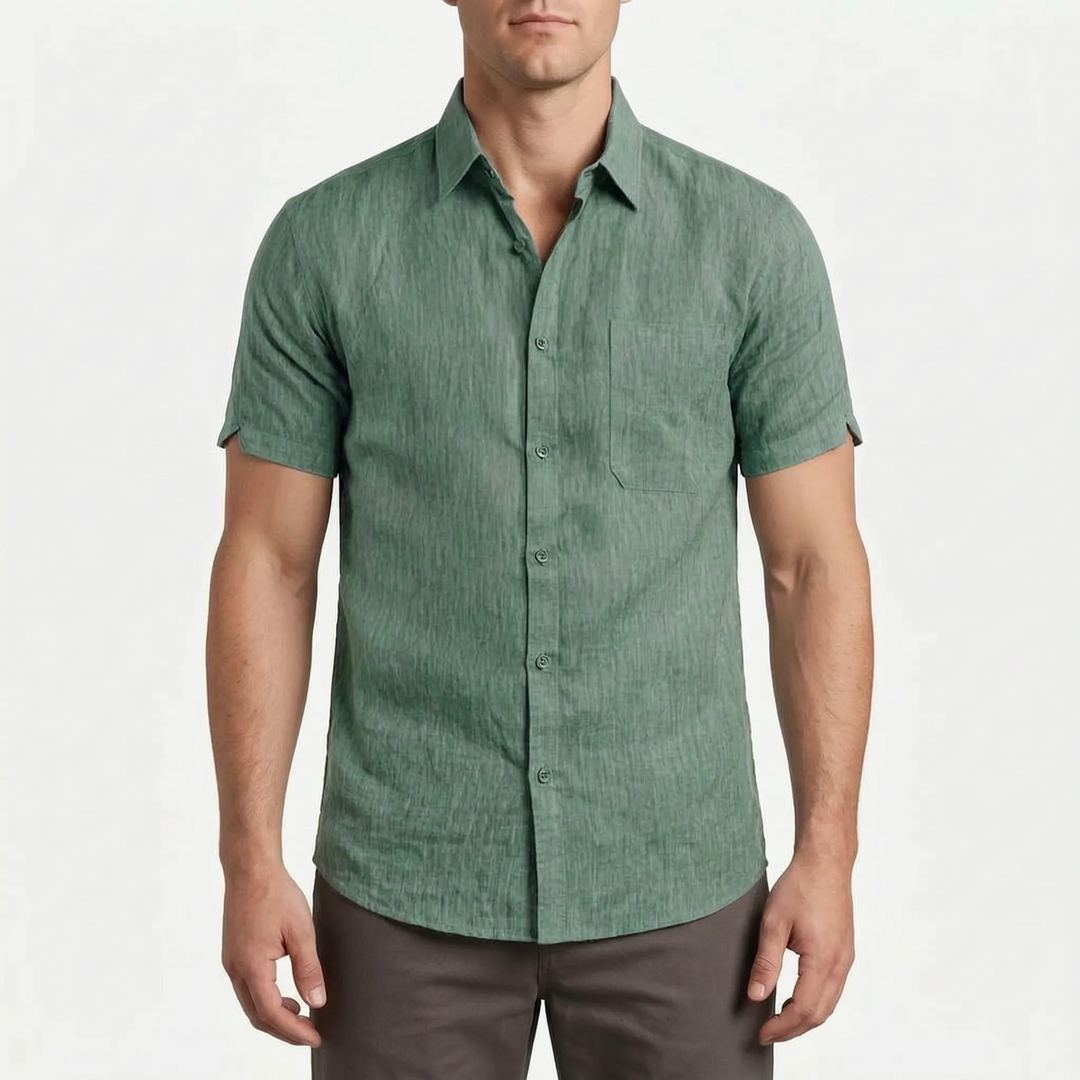 Herenhemd met korte mouwen, ideaal als casual zomerkleding. Stijlvol, effen en veelzijdig voor warme dagen.