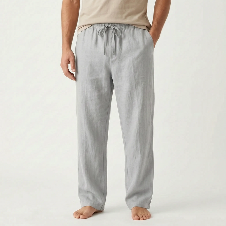 Effen herenbroek met rechte pijpen voor casual zomerstijl; comfortabel met trekkoord.