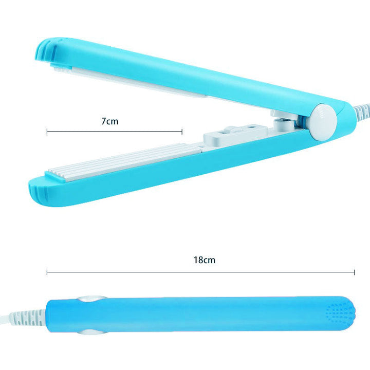Stijlvolle mini haarstyler met keramische coating voor glanzend, perfect gestyled haar; snel en compact voor dames.