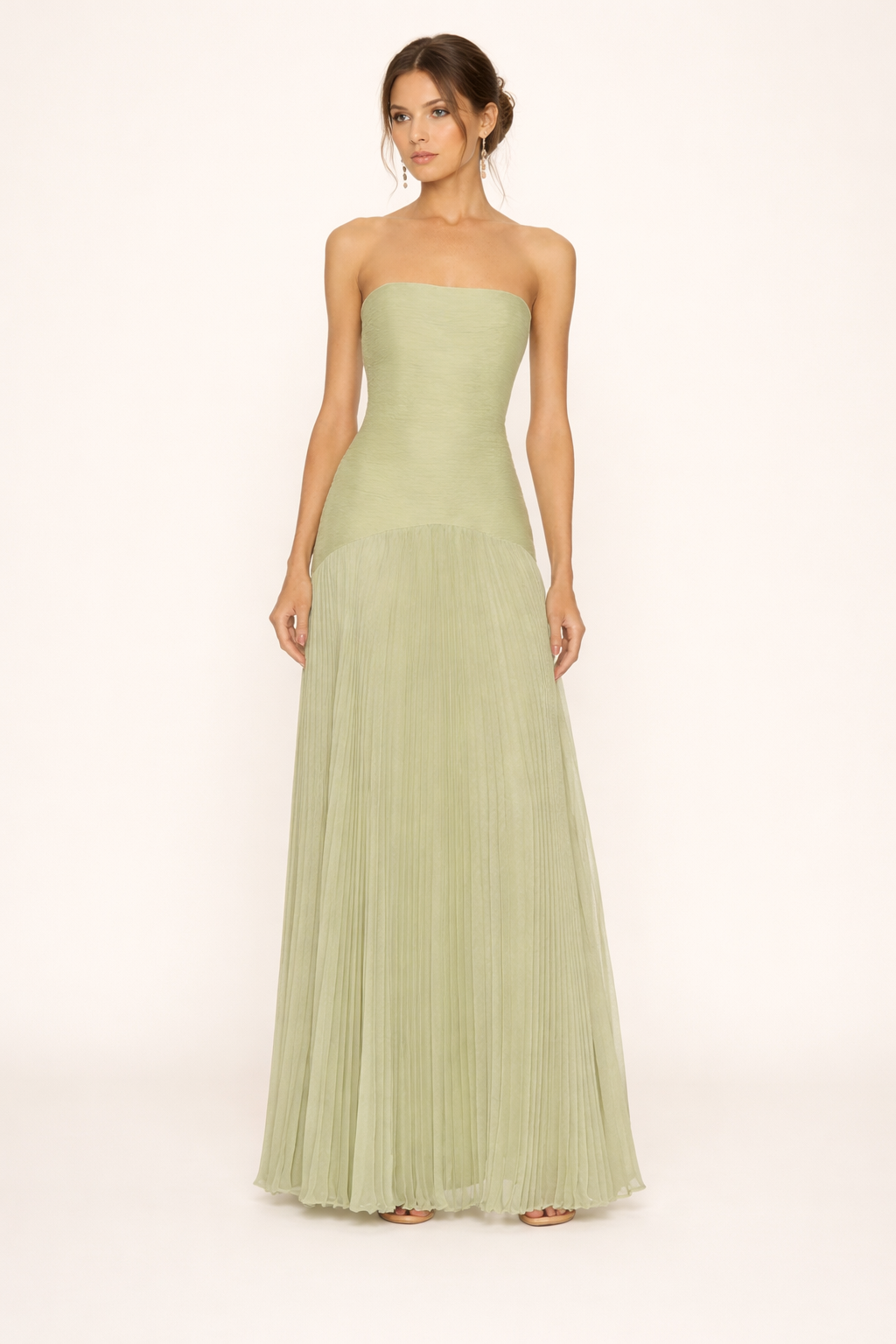 Elegante dames strapless geplooide maxi zomerjurk, ideaal voor strand, feest of een zomerse avond.