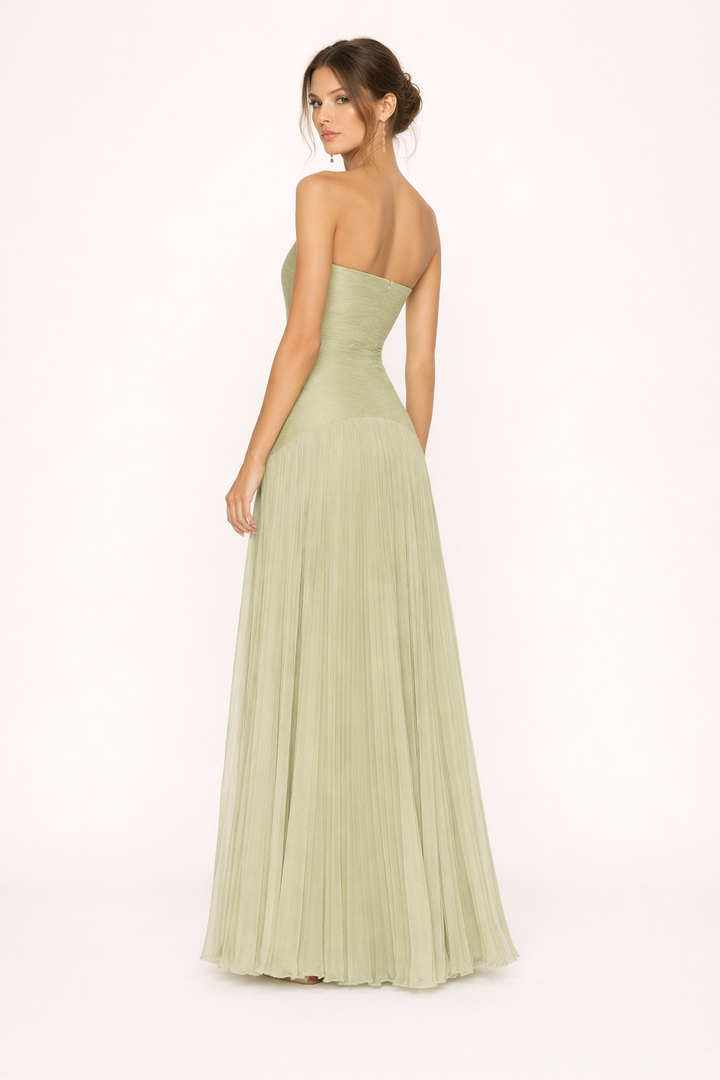 Luchtige strapless geplooide maxi jurk voor dames, een must-have zomerjurk voor ontspannen dagen.