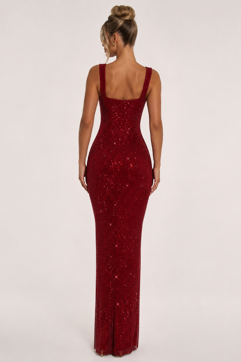 Zilveren elegante dames galajurk, lange feestjurk voor bruiloft of speciale avond.