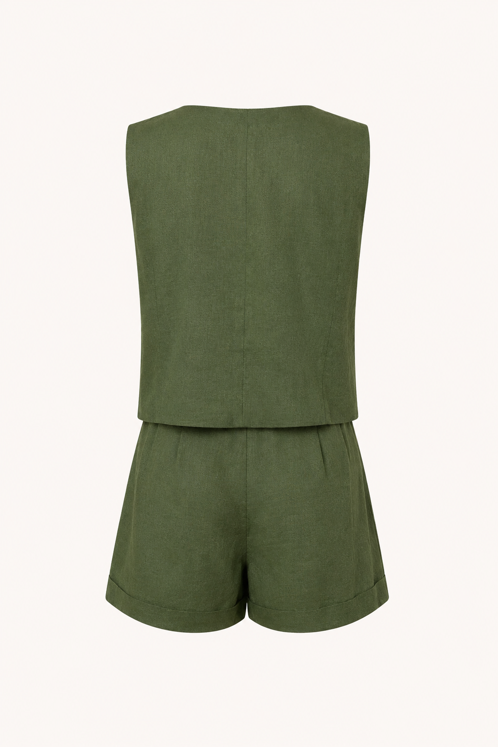 Frisse groene linnen katoenen dames zomer set, bestaande uit een stijlvol vest en een comfy short.