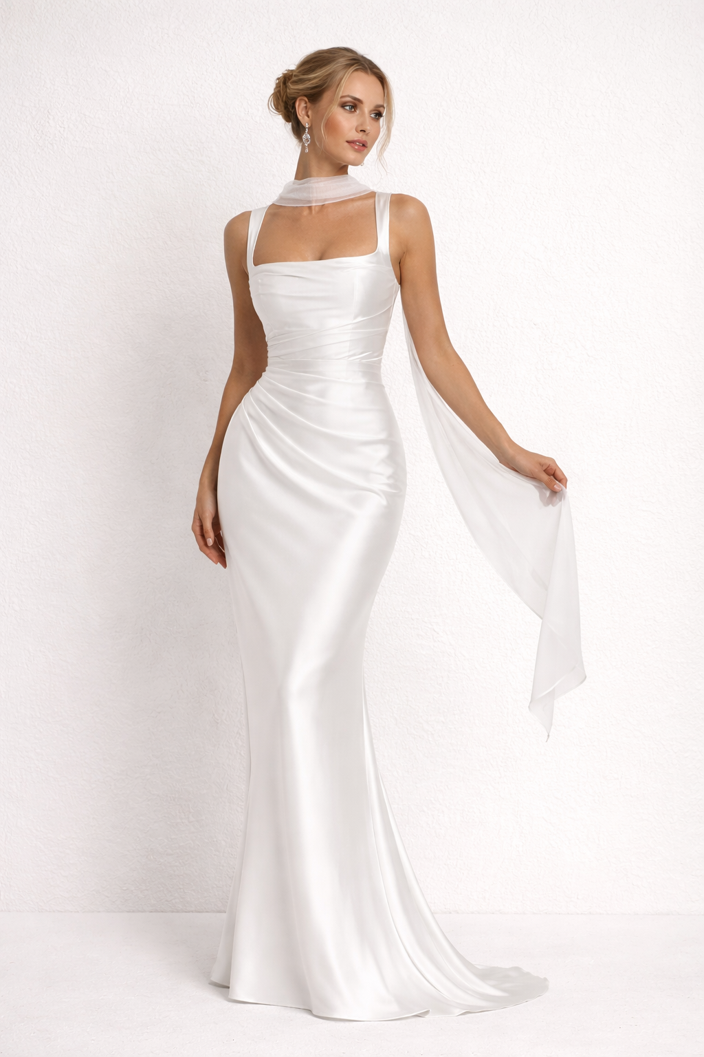 Stijlvolle mouwloze dames feestjurk, lange slanke pasvorm. Een elegante jurk voor elke gelegenheid.