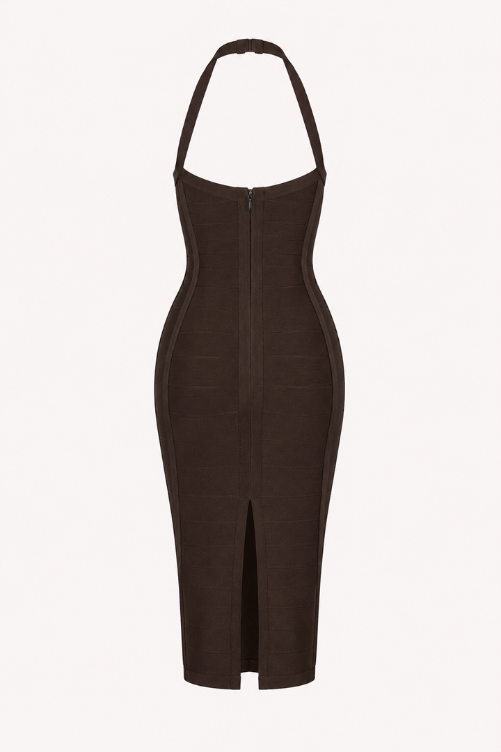 Trendy bruine halterjurk voor dames. Deze elegante bandage midi jurk is ideaal voor een speciale avond of gala.