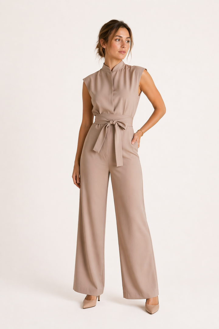 Dames elegante jumpsuit met wijde pijpen, stijlvolle riem en hoge hals, ideaal voor feest of kantoor.