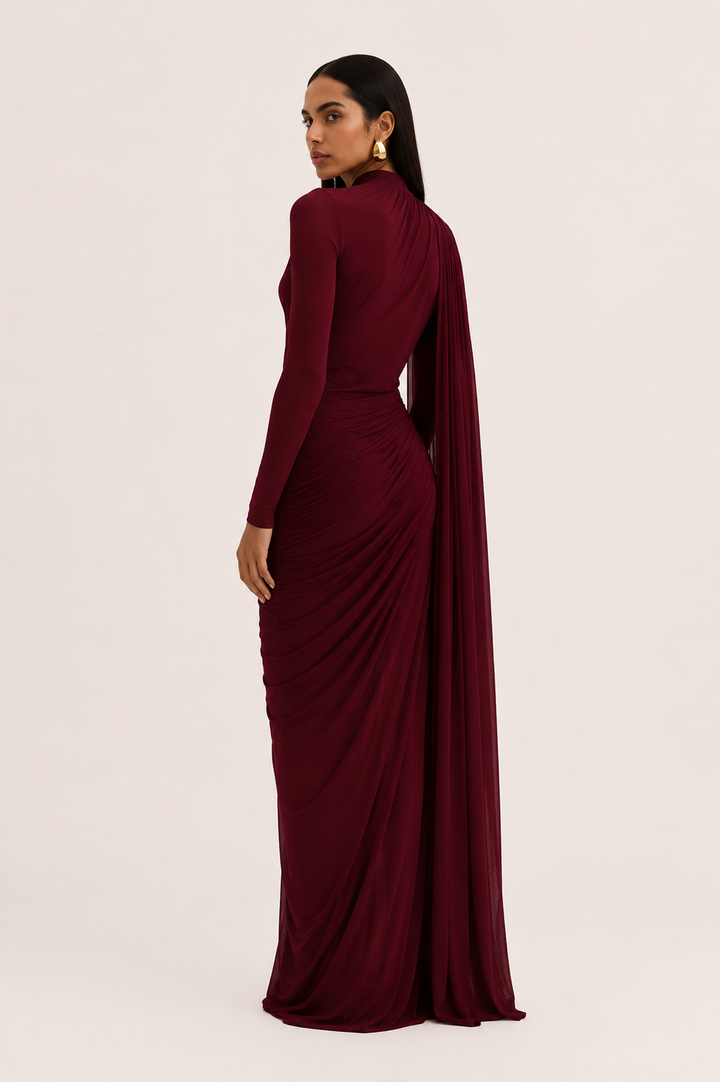 Luxe galajurk voor dames met lange mouwen en een flatterende silhouet, perfect voor avondjes uit.